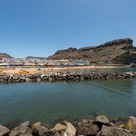 Teresita Mogamar Beachfront *