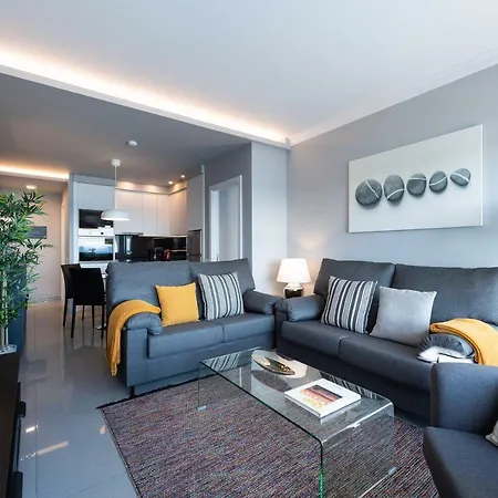 Teresita Mogamar Beachfront Apartment *